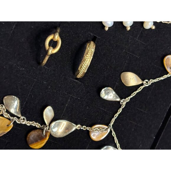 Vintage Jewelry Lot With Necklaces (Monet) Bracelets Earrings & Brooches Mixed M - Picture 11 of 16